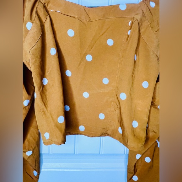 Planet Gold Yellow and White Polka Dot Long Sleeves Top Sz M - Picture 5 of 8